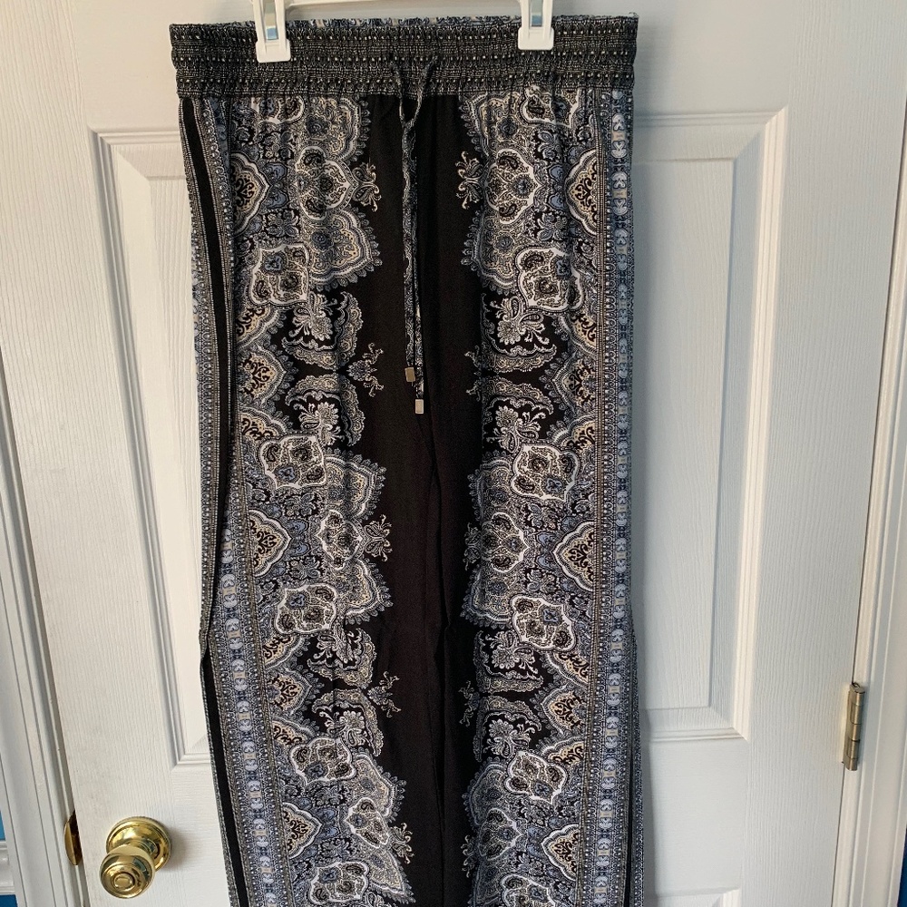 Patterned Flare/Flowy Pants